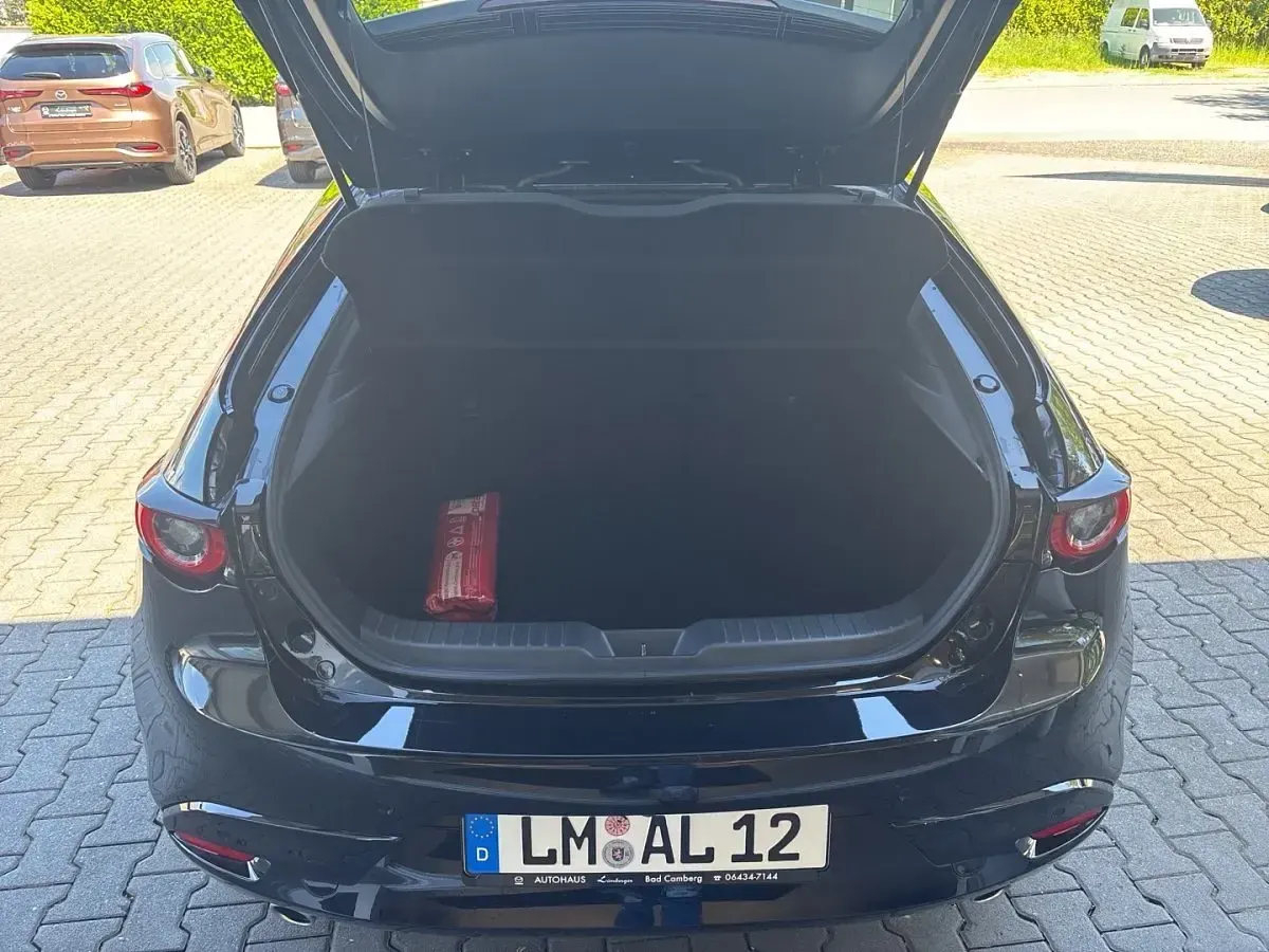Gebraucht Mazda 3 Center-Line 140 PS (102 kW) 2025