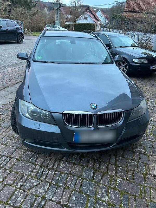 Grau Gebraucht 2006 BMW 325 M Sport Kombi | 2.700 € - Bild 1/4