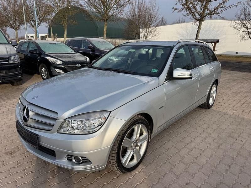 Gebraucht Mercedes C200 Avantgarde 184 PS (135 kW) 2009 Silber Kombi
