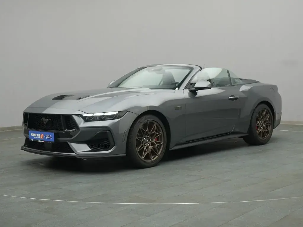 Neu Ford Mustang GT 446 PS (328 kW) 2026 Grau Cabrio