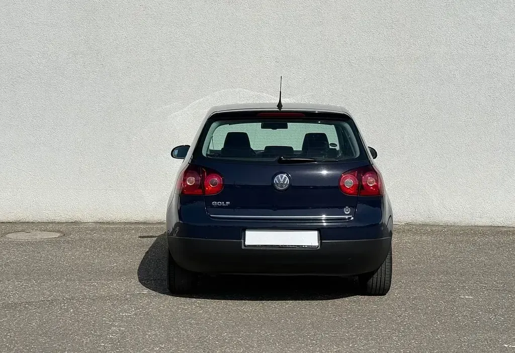 Gebraucht VW Golf V Edition 80 PS (58 kW) 2008 Blau Kleinwagen