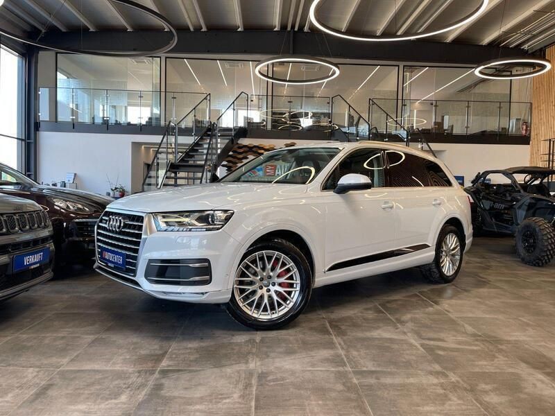 Weiß Gebraucht 2017 Audi Q7 Ambiente SUV | 24.999 € (Etwas zu teuer) - Bild 1/4