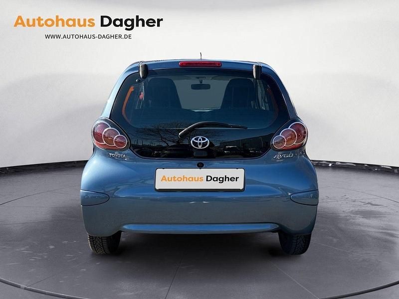 Gebraucht Toyota Aygo Cool 68 PS (50 kW) 2010 Blau Kleinwagen