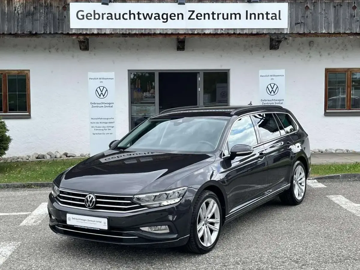 Gebraucht VW Passat Business 200 PS (147 kW) 2024 Grau Kombi