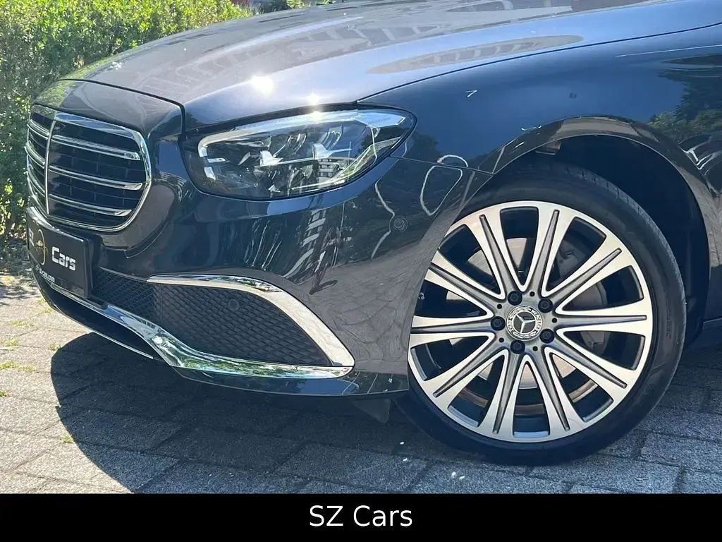 Gebraucht Mercedes E300 320 PS (235 kW) 2022 Grau Limousine