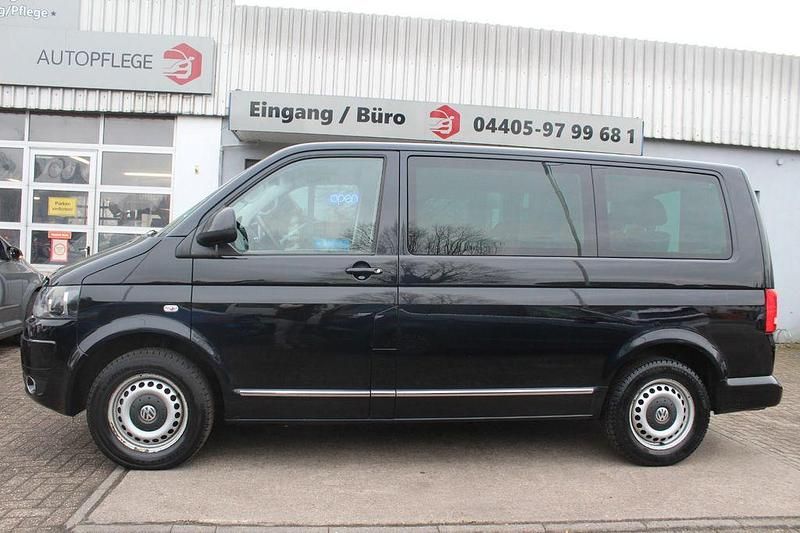 Second-hand VW T5 114 CP (83 kW) 2011 Negru Van