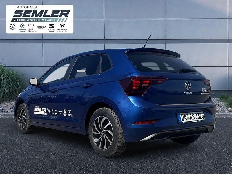 Second-hand VW Polo Basis 80 CP (58 kW) 2026 Albastru Hatchback