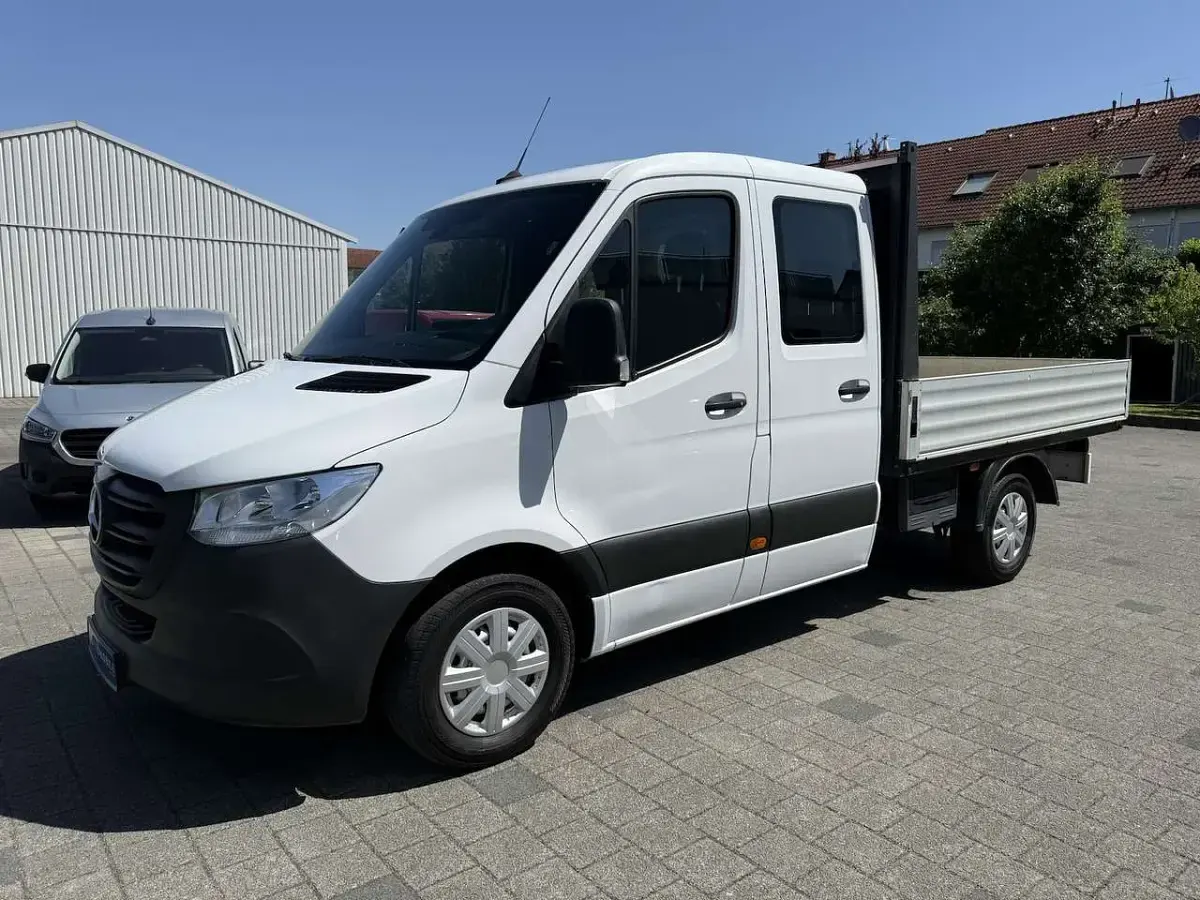 Gebraucht Mercedes Sprinter 143 PS (105 kW) 2019 Arktikweiss mb 9147 Van