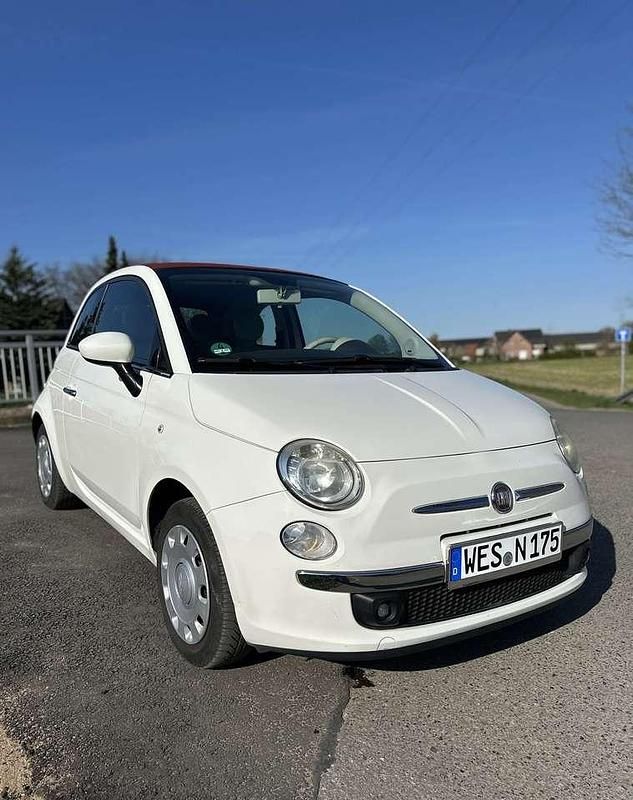 Weiß Gebraucht 2010 Fiat 500 Lounge Cabrio | 7.000 € (Guter Preis) - Bild 1/4
