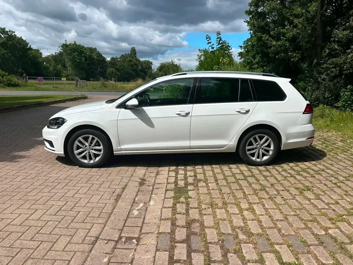Gebraucht VW Golf VII 116 PS (85 kW) 2017 Weiß Kombi
