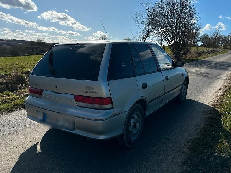 Gebraucht Subaru Justy 68 PS (50 kW) 2001 Silber Kleinwagen