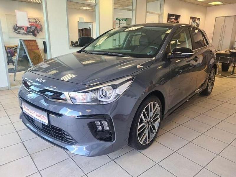 Grau Gebraucht 2023 Kia Rio GT-Line Limousine | 18.990 € (Fairer Preis) - Bild 1/4