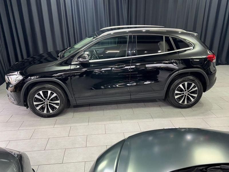 Gebraucht Mercedes GLA220 190 PS (139 kW) 2020 Schwarz SUV