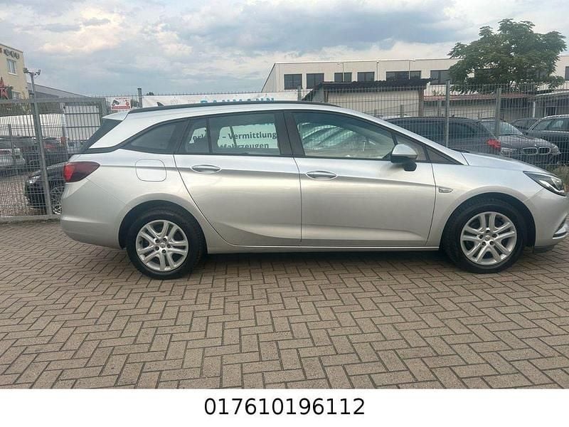 Gebraucht Opel Astra Edition 110 PS (80 kW) 2016 Silber Kombi
