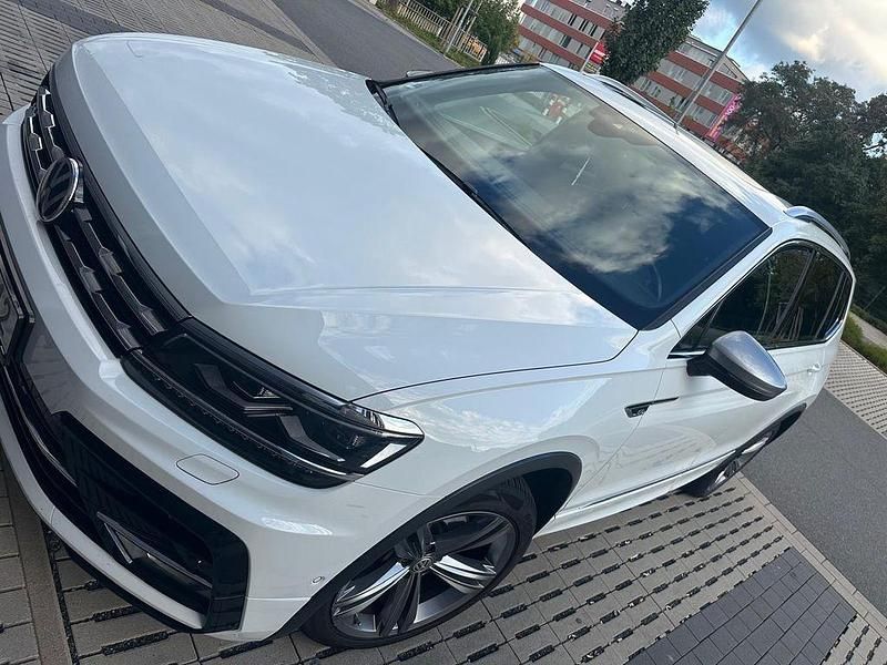 Weiß Gebraucht 2020 VW Tiguan Allspace SUV | 28.500 € (Teuer) - Bild 1/4