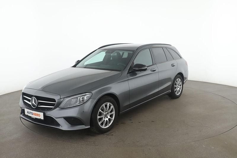 Grau Gebraucht 2019 Mercedes C200 Avantgarde Kombi | 21.610 € (Fairer Preis) - Bild 1/3