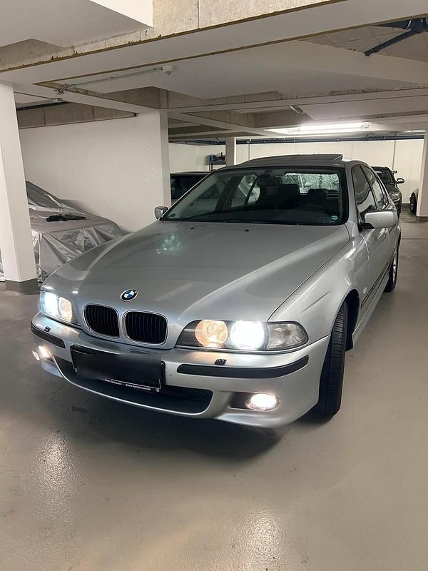 Silber Gebraucht 1998 BMW 528 M Sport Limousine | 3.750 € (Guter Preis) - Bild 1/4