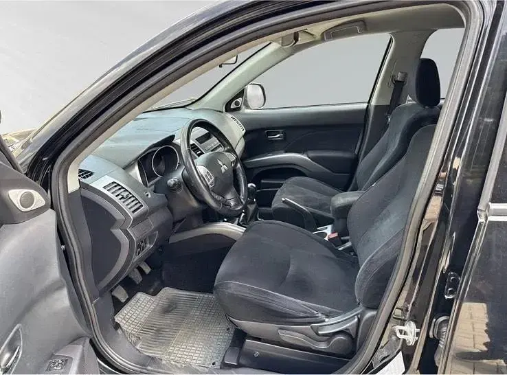 Brugt Mitsubishi Outlander 125 HK (91 kW) 2008 Sort SUV