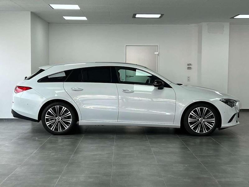 Gebraucht Mercedes CLA250 224 PS (164 kW) 2022 Weiß Limousine