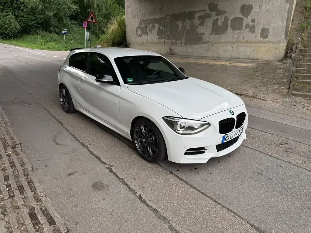 Gebraucht BMW M135 Sport Line 320 PS (235 kW) 2013 Weiß Kleinwagen