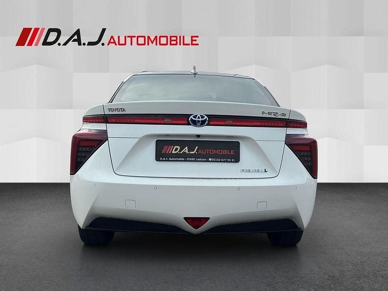 Gebraucht Toyota Mirai H2 154 PS (113 kW) 2018 Weiß Limousine