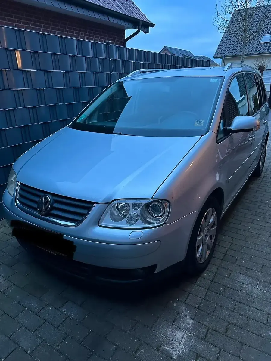 Gebraucht VW Touran 2004 Silber Van / Kleinbus