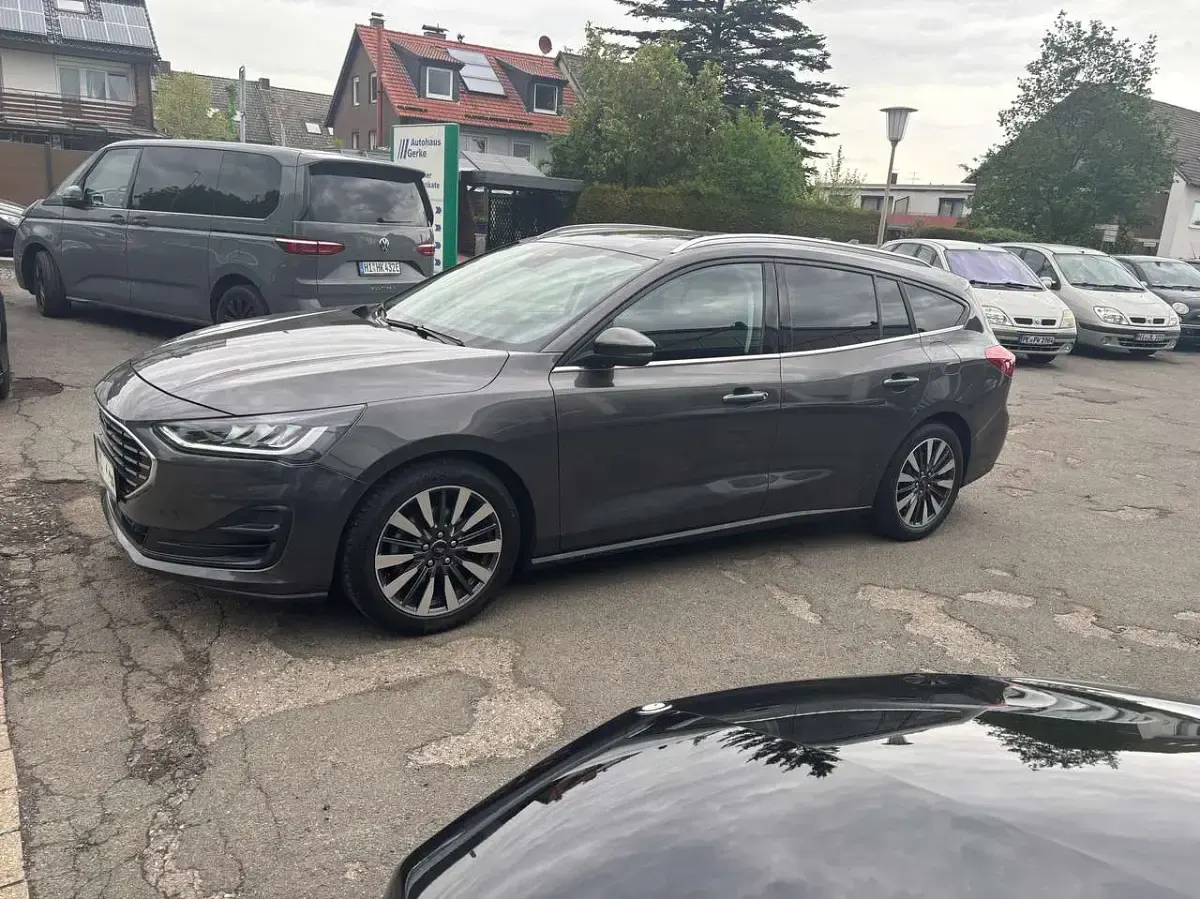 Gebraucht Ford Focus Titanium X 120 PS (88 kW) 2022 Magneticgrau (metallic) Kombi