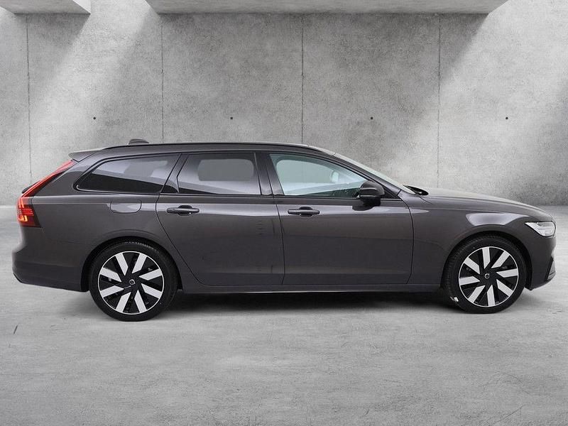 Gebraucht Volvo V90 Plus 398 PS (292 kW) 2025 Grau Kombi