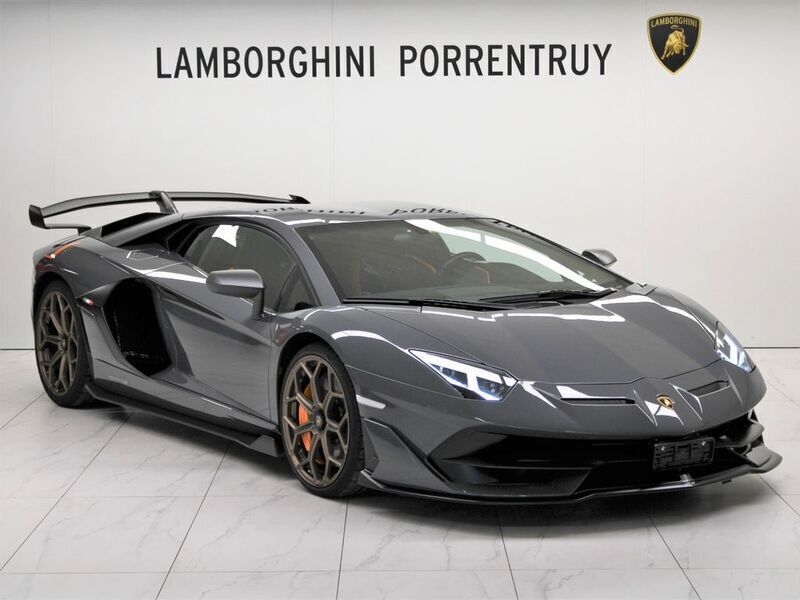 Grau Gebraucht 2019 Lamborghini Aventador | 504.287 € - Bild 1/4