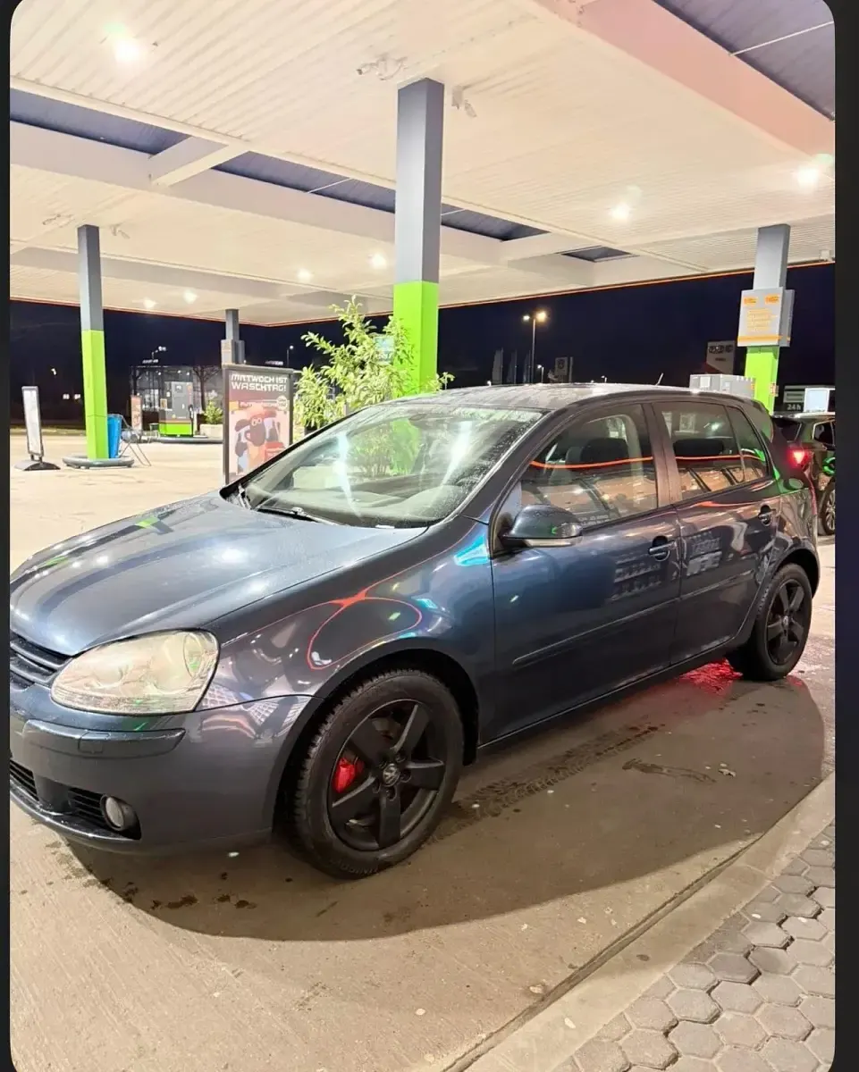 Gebraucht VW Golf VI 80 PS (58 kW) 2008 Blau Kleinwagen