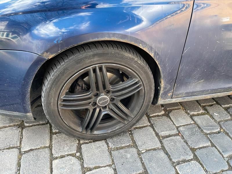 Gebraucht VW Golf V 140 PS (102 kW) 2008 Blau Kombi