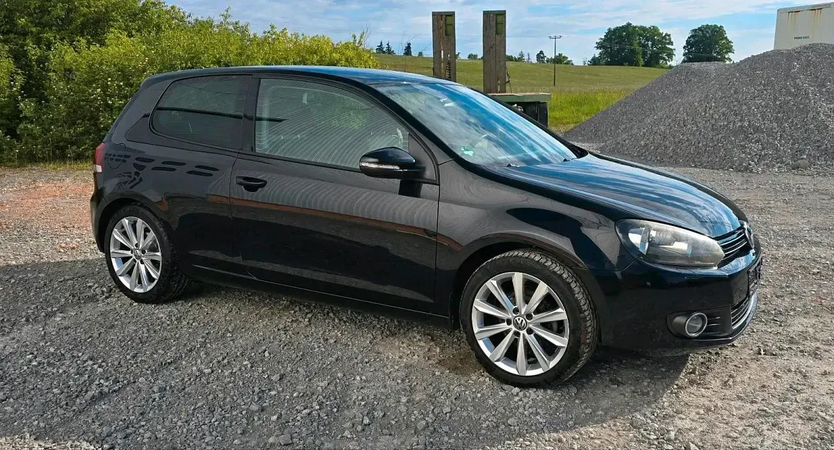 Gebraucht VW Golf VI 122 PS (89 kW) 2012 Schwarz Kleinwagen