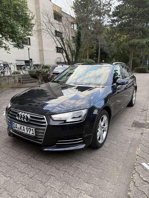 Gebraucht Audi A4 190 PS (139 kW) 2017 Blau Kombi