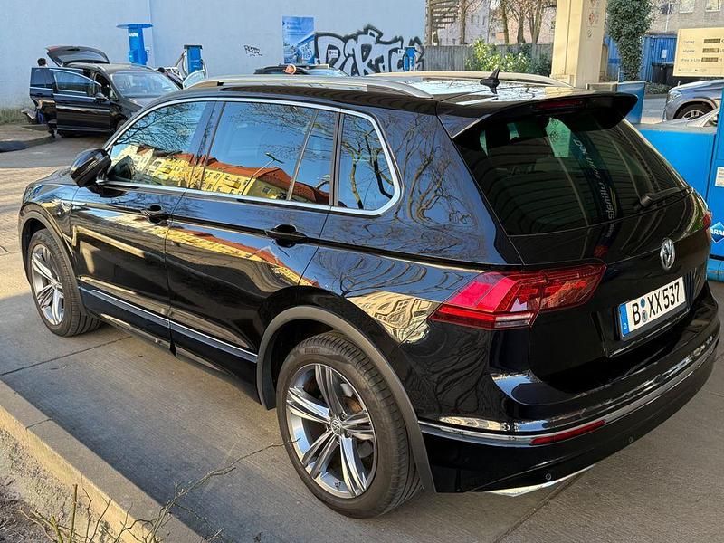 Gebraucht VW Tiguan 230 PS (169 kW) 2019 Schwarz SUV