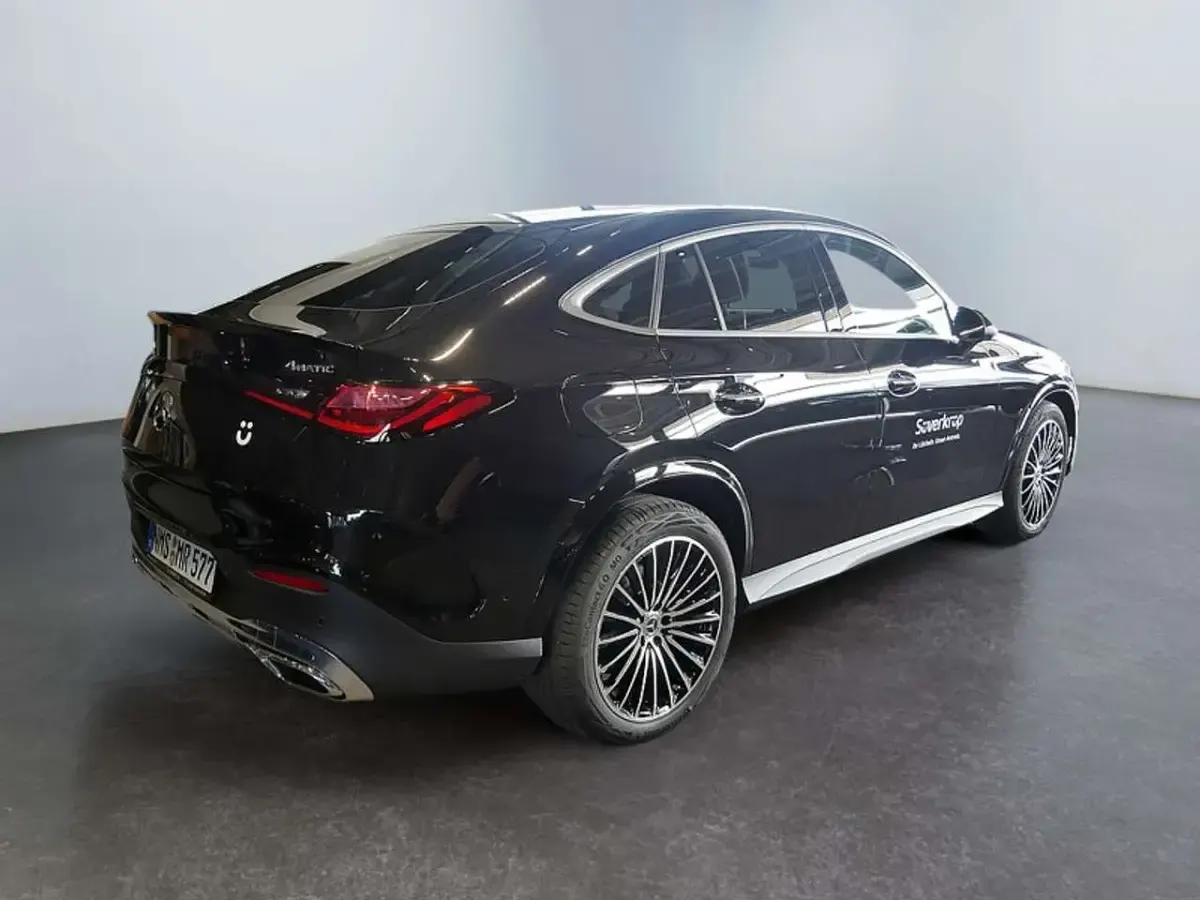 Gebraucht Mercedes GLC200 AMG 163 PS (119 kW) 2026 Metalliclack obsidianschwarz m SUV