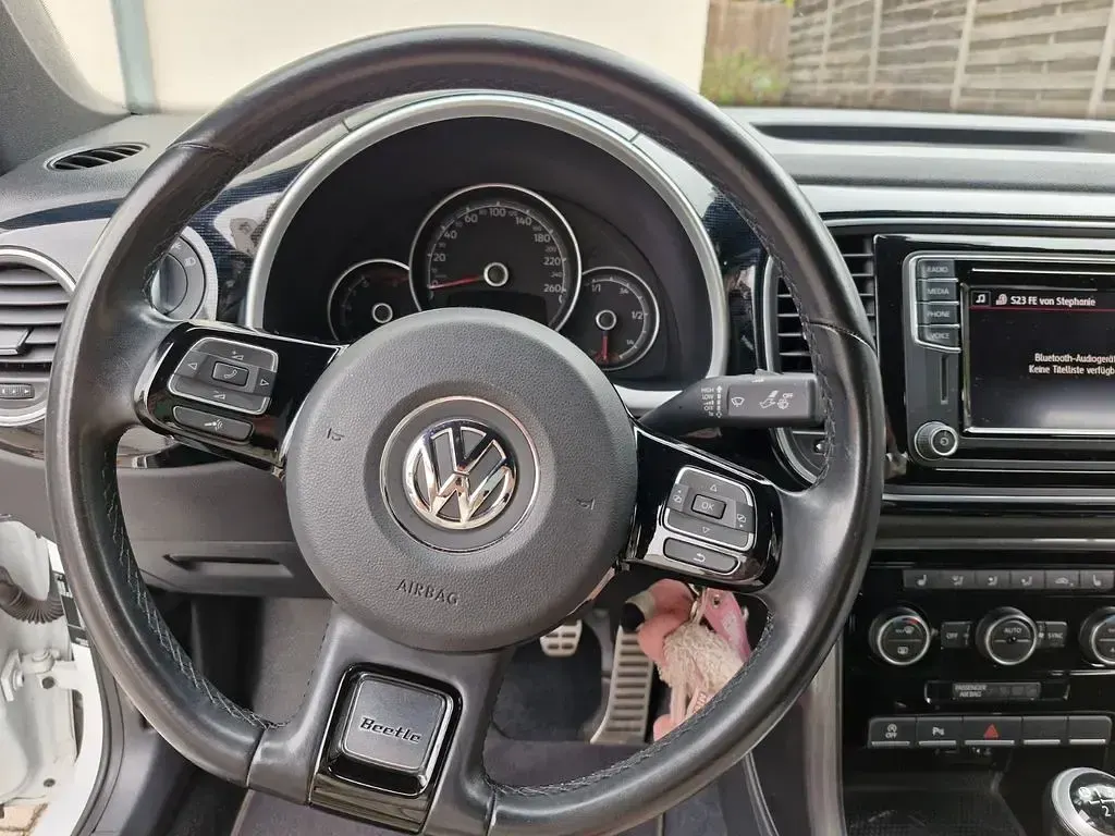 Gebraucht VW Beetle Sound 105 PS (77 kW) 2017 Weiß Kleinwagen