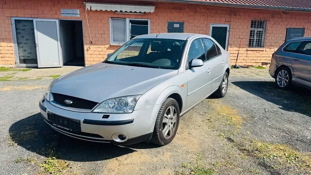 Gebraucht Ford Mondeo 145 PS (106 kW) 2003 Schwarz Limousine