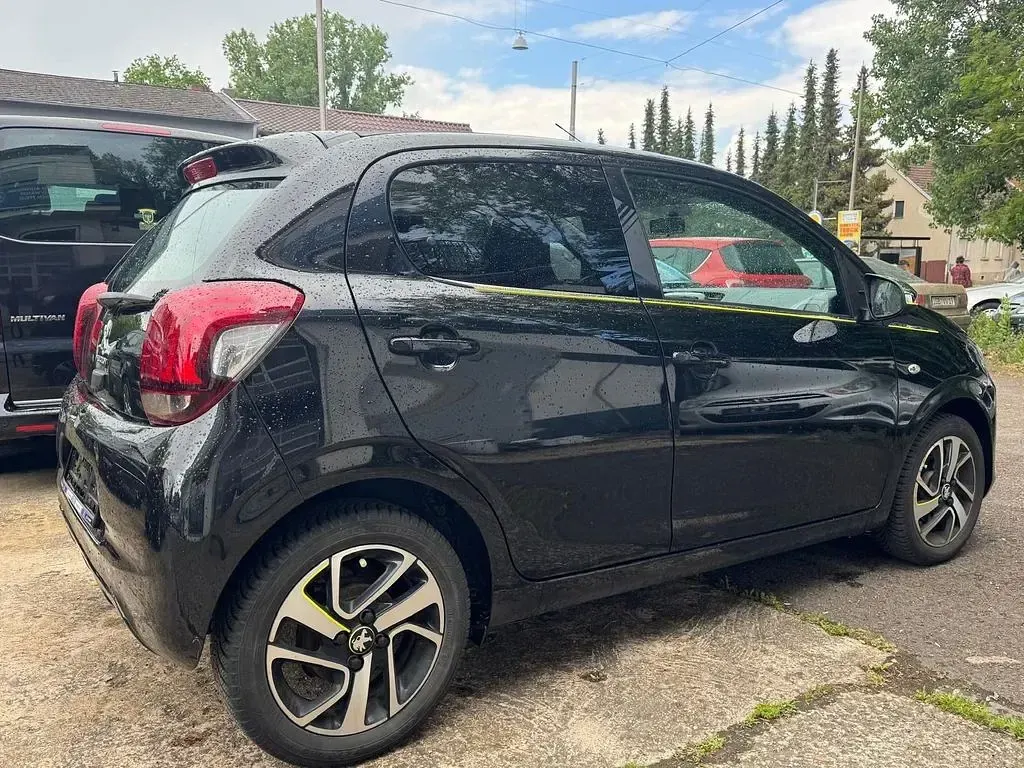 Gebraucht Peugeot 108 Top! Collection 72 PS (52 kW) 2020 Schwarz Cabrio