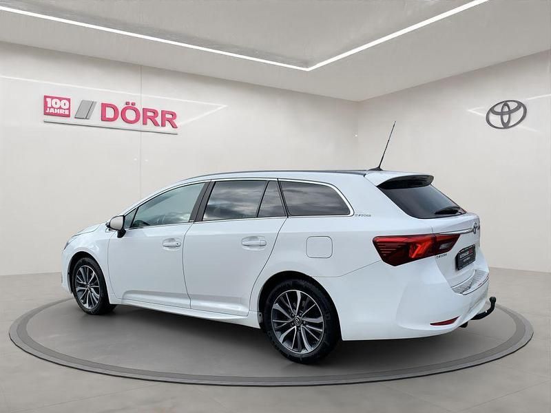Gebraucht Toyota Avensis Edition-S 147 PS (108 kW) 2017 Schneeweiß Kombi