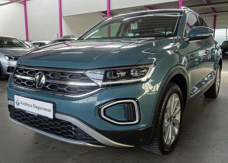 Gebraucht VW T-Roc Style 150 PS (110 kW) 2024 Petroleum blue metallic SUV