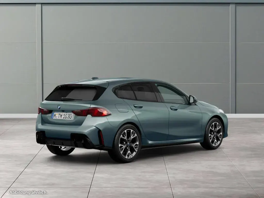 Neu BMW 120 Performance 170 PS (125 kW) 2026 Cape york gruen Kleinwagen