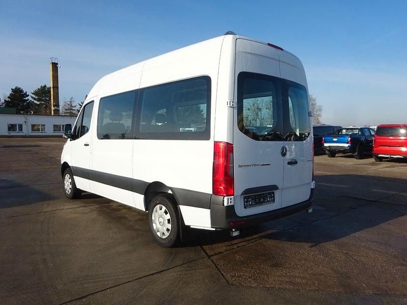 Gebraucht Mercedes Sprinter 114 PS (83 kW) 2024 Arktikweiß Van