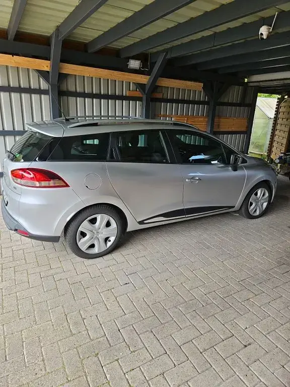 Gebraucht Renault Clio Experience 90 PS (66 kW) 2014 Silber Limousine