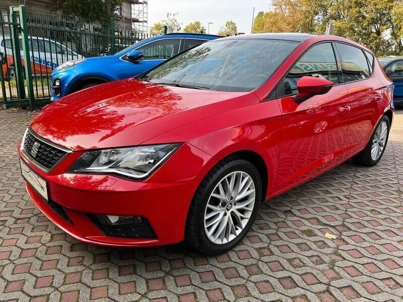 Gebraucht Seat Leon Style 131 PS (96 kW) 2020 Rot Limousine