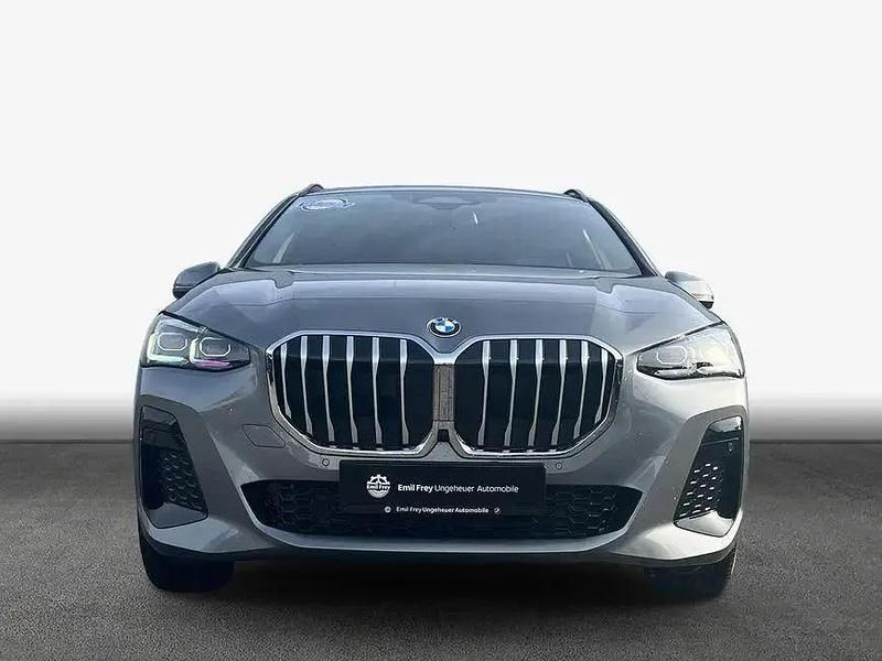 Neu BMW 218 136 PS (100 kW) 2025 Grau Kombi