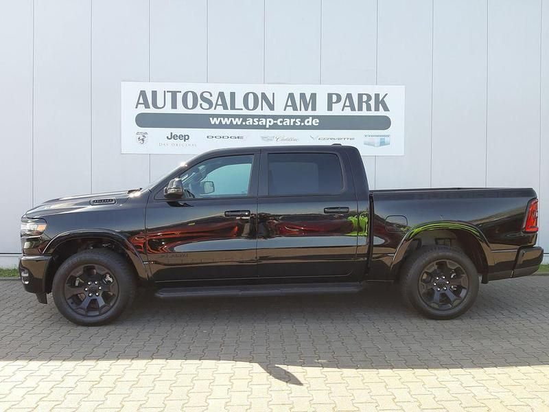 Neu Dodge Ram 426 PS (313 kW) 2025 Diamond black (perleffekt) Pickup