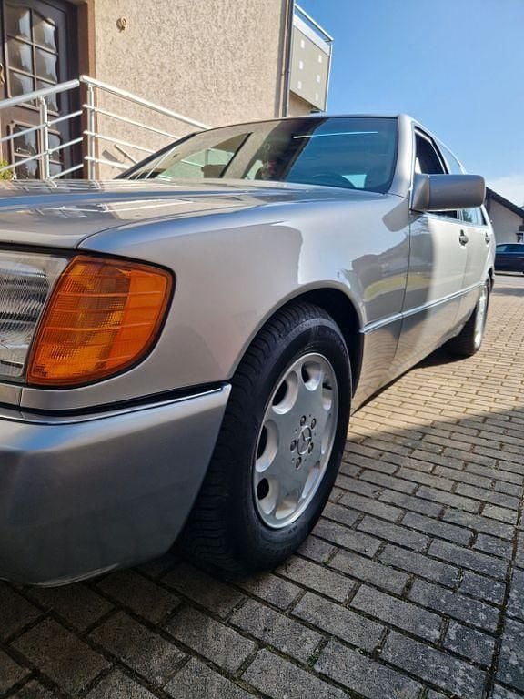 Gebraucht Mercedes S320 231 PS (169 kW) 1992 Silber Limousine