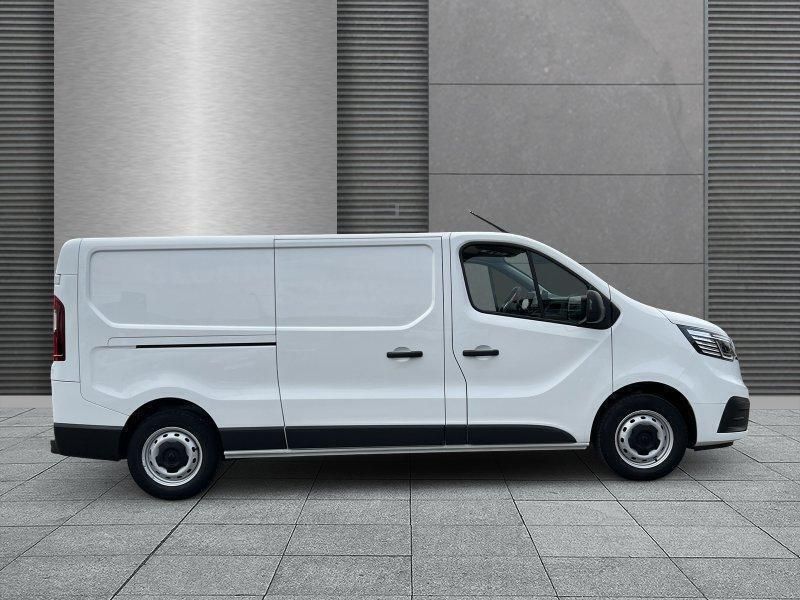 Weiß Gebraucht 2022 Renault Trafic Komfort Van | 29.150 € (Fairer Preis) - Bild 1/4