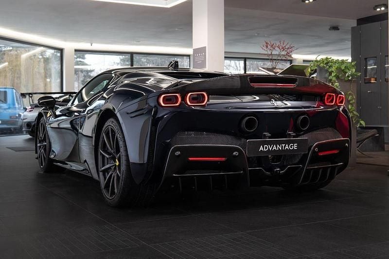 Gebraucht Ferrari SF90 2021 Blau