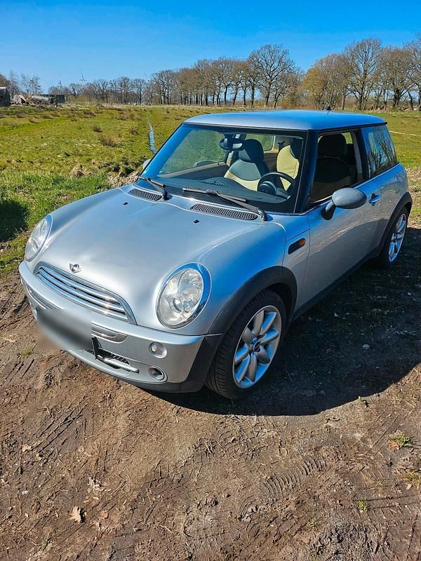 Gebraucht Mini Cooper 90 PS (66 kW) 2004 Silber Kleinwagen